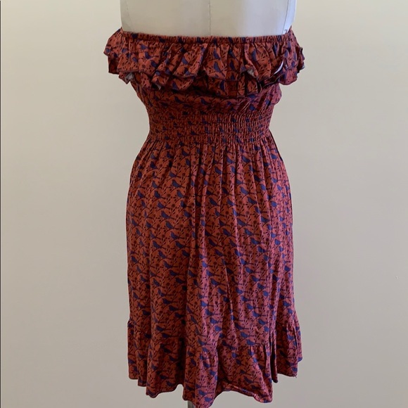 Off the shoulder ruffle dresss - Picture 2 of 3